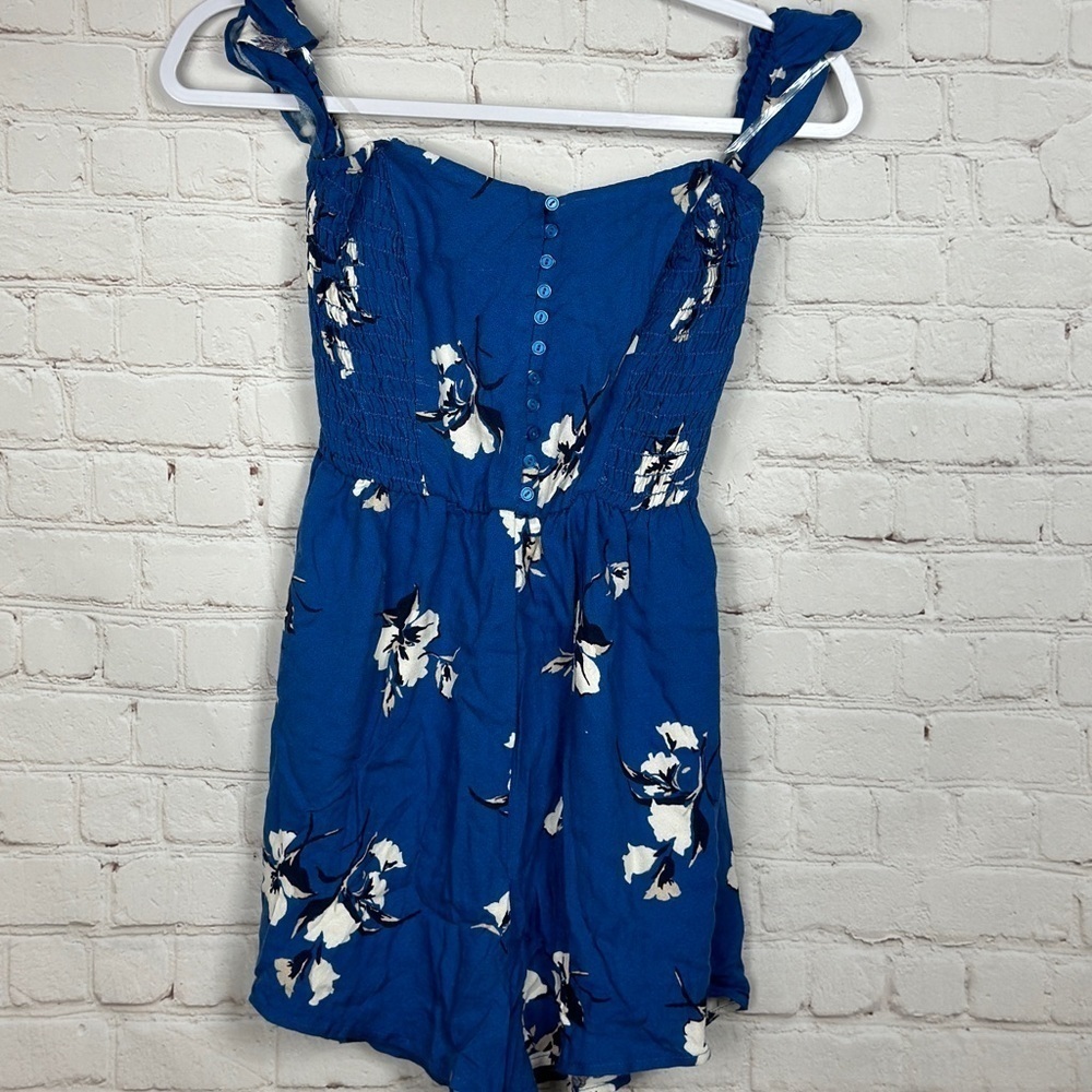 Lush Shorts Romper‎ Jumpsuit blue floral print ruched top, sz S, NWT